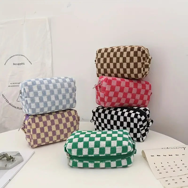 Checkerboard Knitted Cosmetic Bag